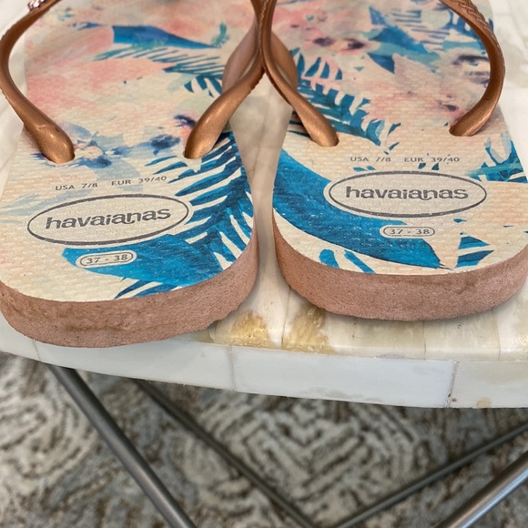 Havaianas Tropical Floral Thong Sandals Size 7/8 - Picture 6 of 10